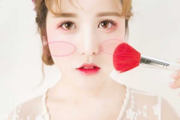 ��ʽҧ��ױ�Ļ��� ������Ůױ��